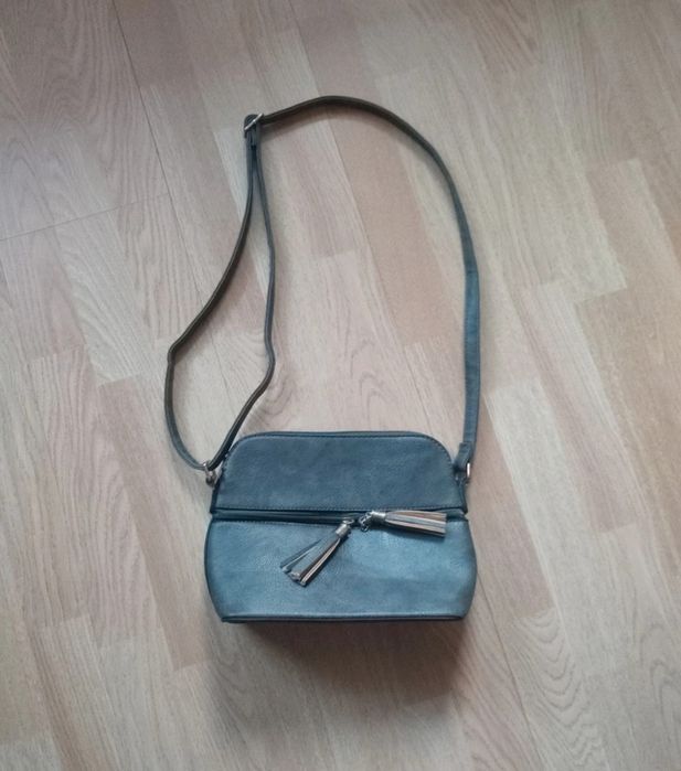 Fajna, elegancka torebka damska. Piękny kolor. Jak nowa !
