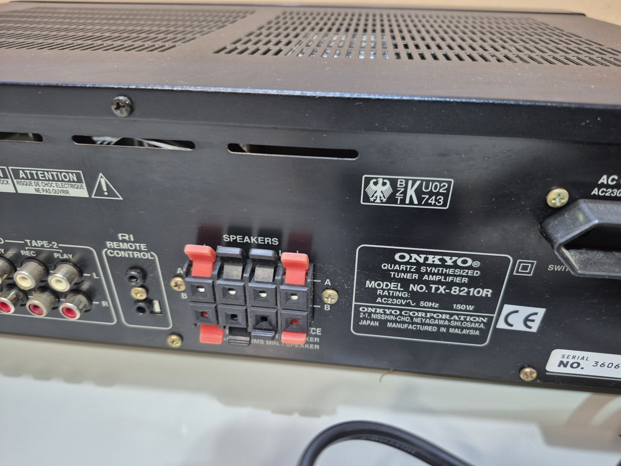 Amplituner Onkyo TX-8210 R