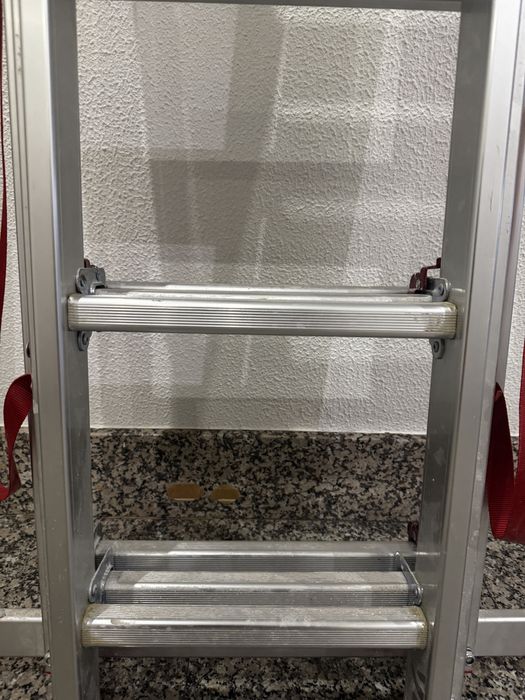 Escada extensivel