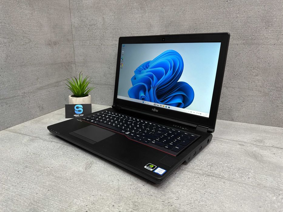 I7-8750H/15.6"/Nvidia/32gb ddr4/Ігровий ноутбук Fujitsu H780/512 ssd