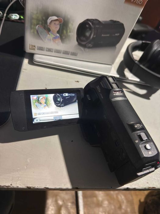 Відеокамера Panasonic HC-V760