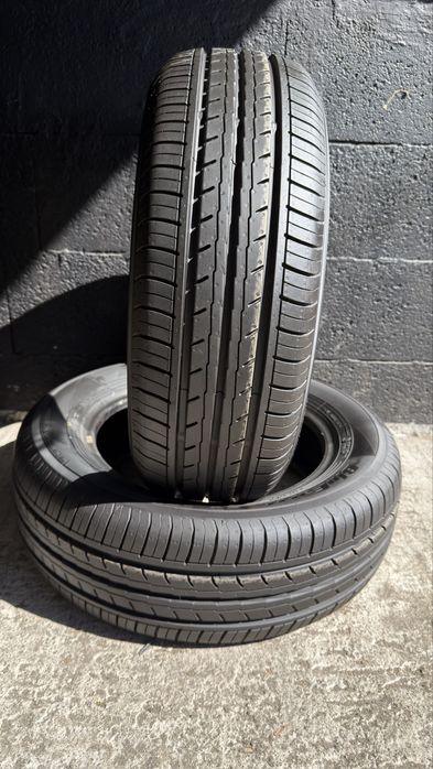 Pneus 185/60r14 Yokohama BluEarth Es32 com 85% de piso