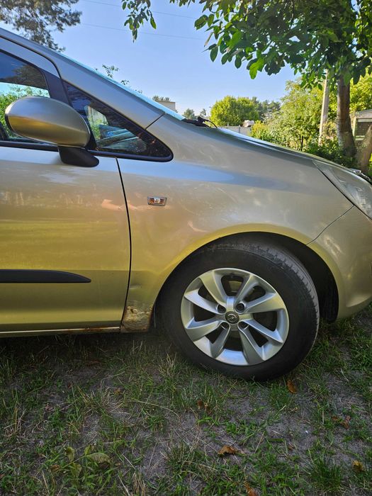 Продаєтся Opel Corsa 1.2