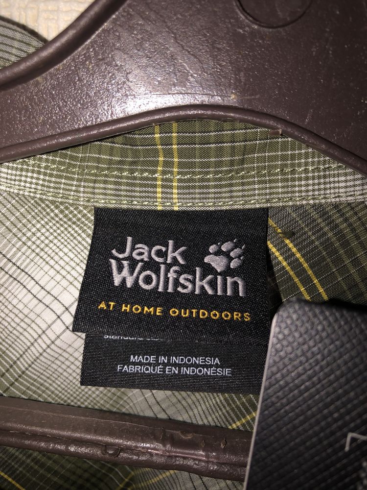 Новая  мужская  рубашка Jack Wolfskin