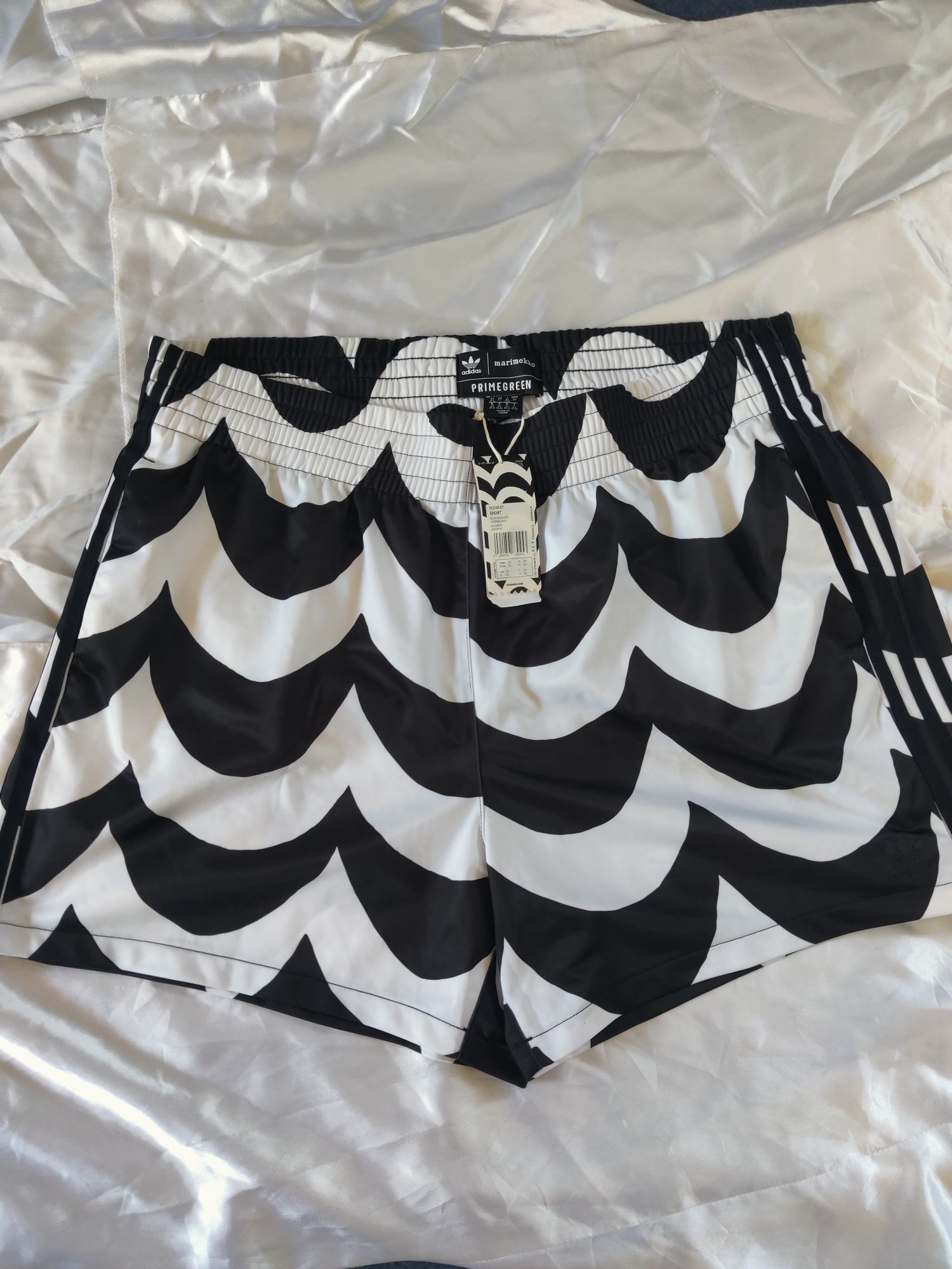 Шорти Adidas Marimekko Primegreen(оригінал)