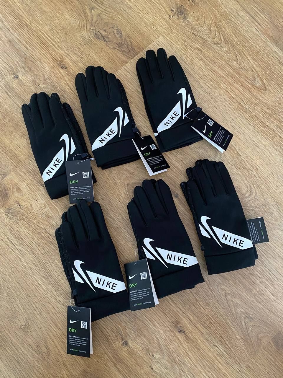 Нові перчатки Nike ACG Tech рукавиці