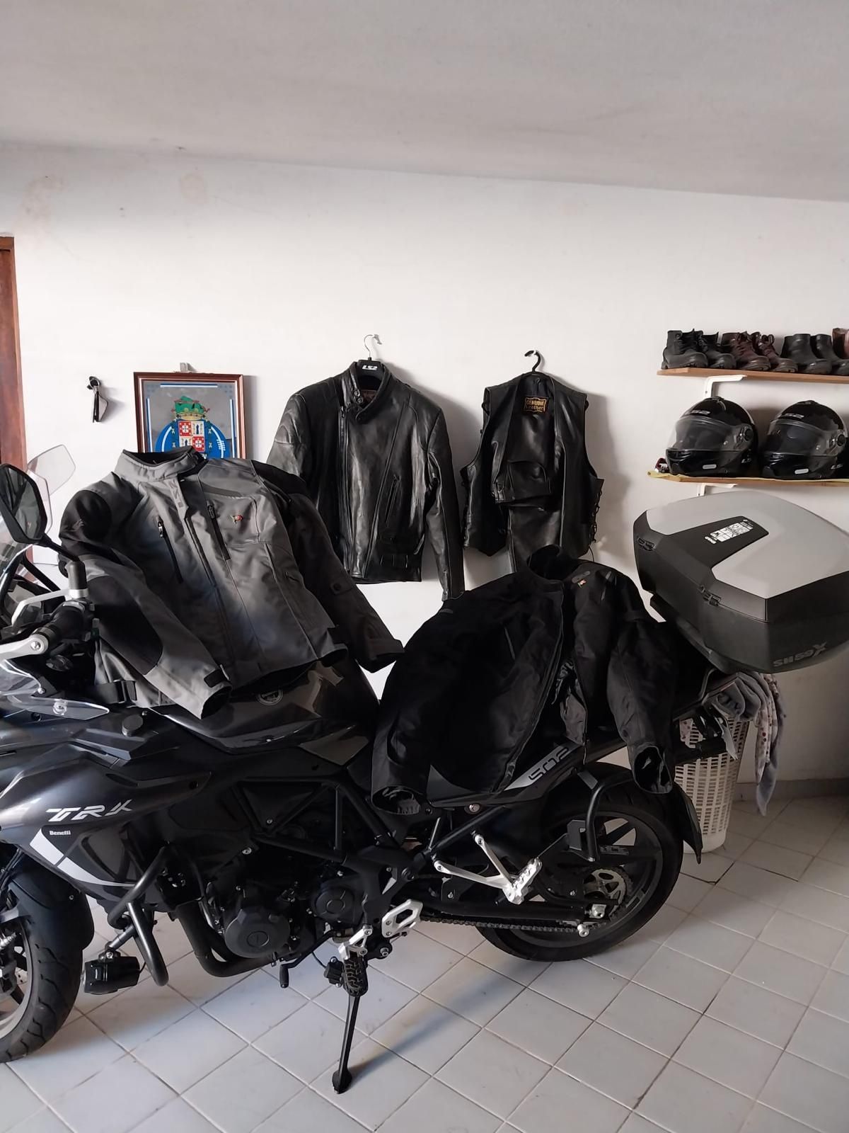 Moto Benelli TRK 502