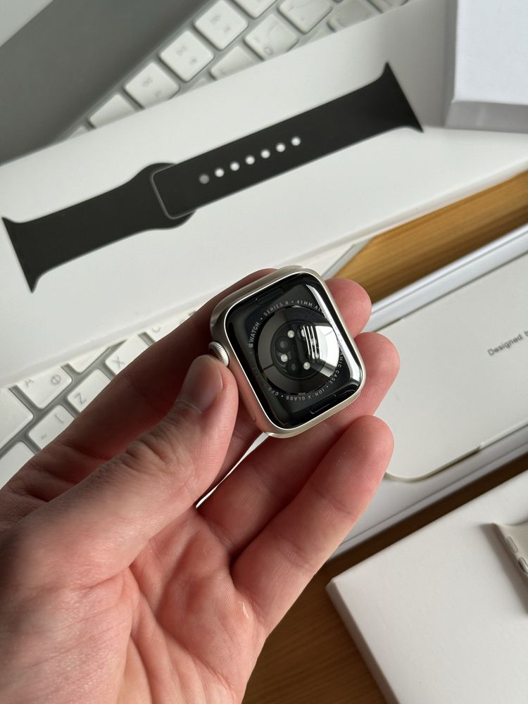 Apple Watch 8 41mm Starlight нові, неактивовані, 100% АКБ, на гарантії