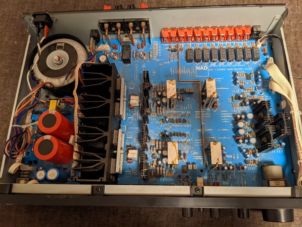 Підсилювач NAD C325BEE