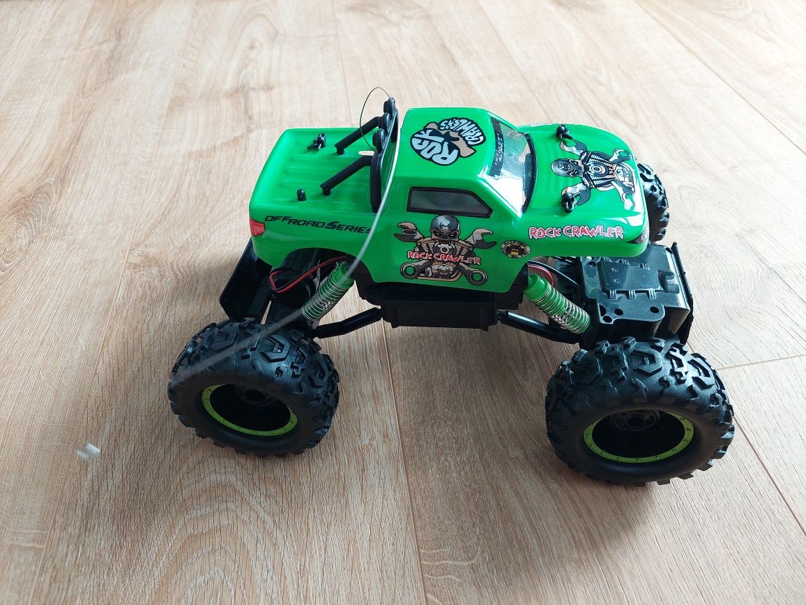 Monster truck NQD rock crawler