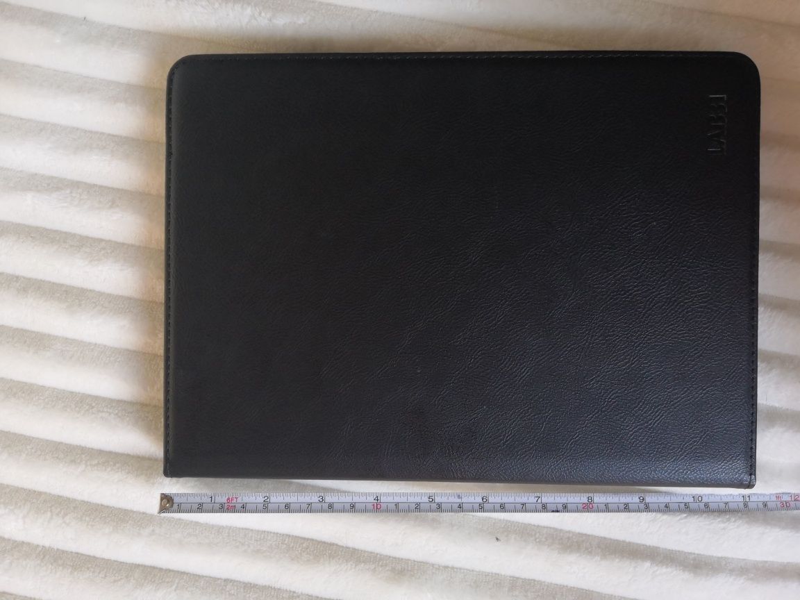 Etui na tablet 10-11 cali z funkcją stojaka Lab31