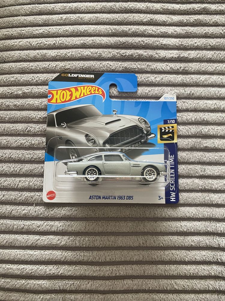 Hot Wheels Aston Martin DBS 007