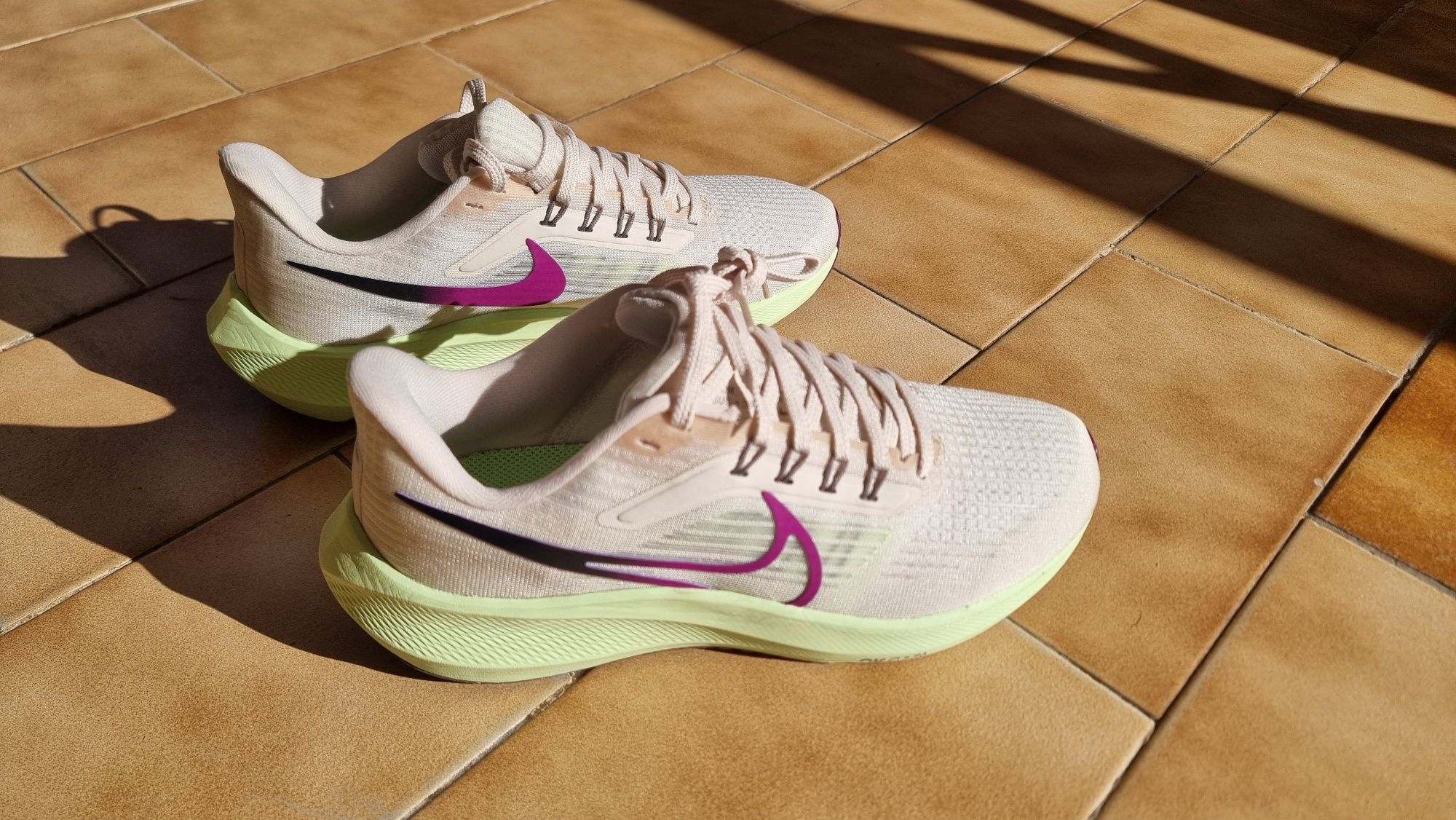 Tenis adidas zoom
