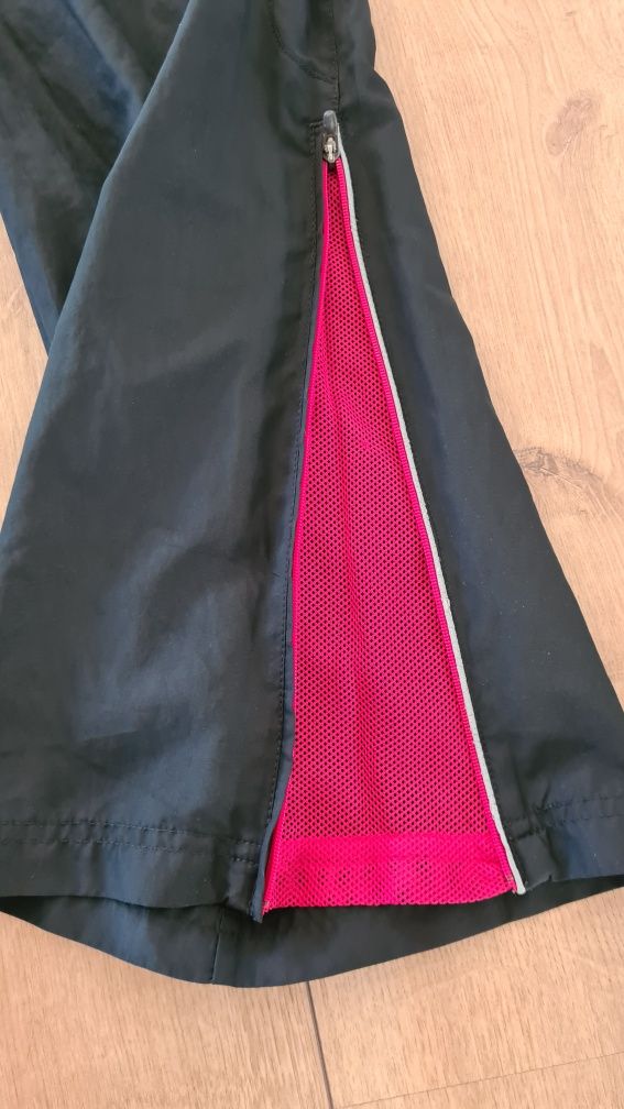 Spodnie dresowe NIKE, Ortalionowe Ortaliony Szelesty. Rozmiar S Czarne