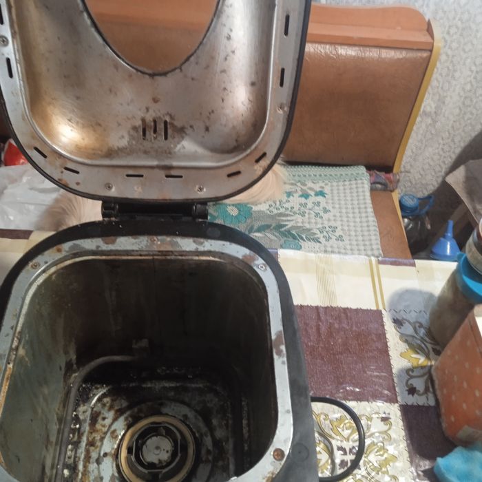 Продам хлебопечку.Срочно.В робочому стані.