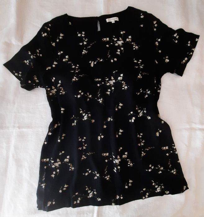 Bluzka z motywem kwiatowym * S/M * Jackpot