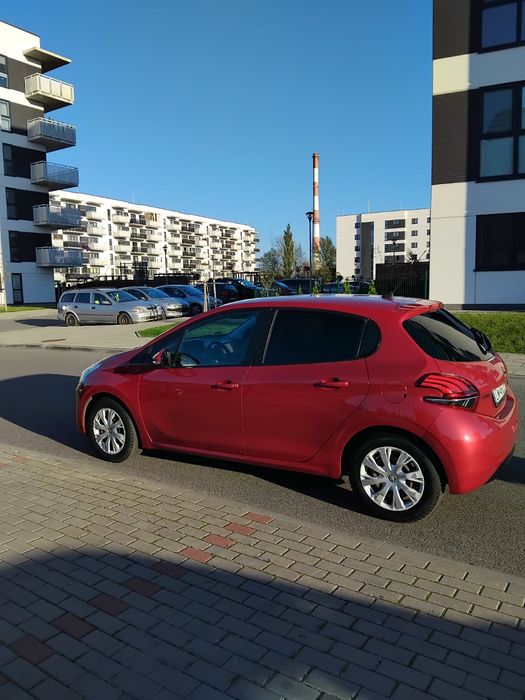 Peugeot 208, 2015r. Polski salon, pierwszy właściciel, 1.2 benzyna