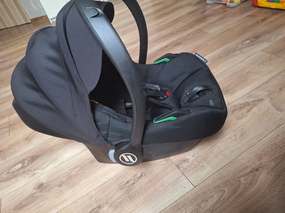 Fotelik samochodowy Avionaut cosmo