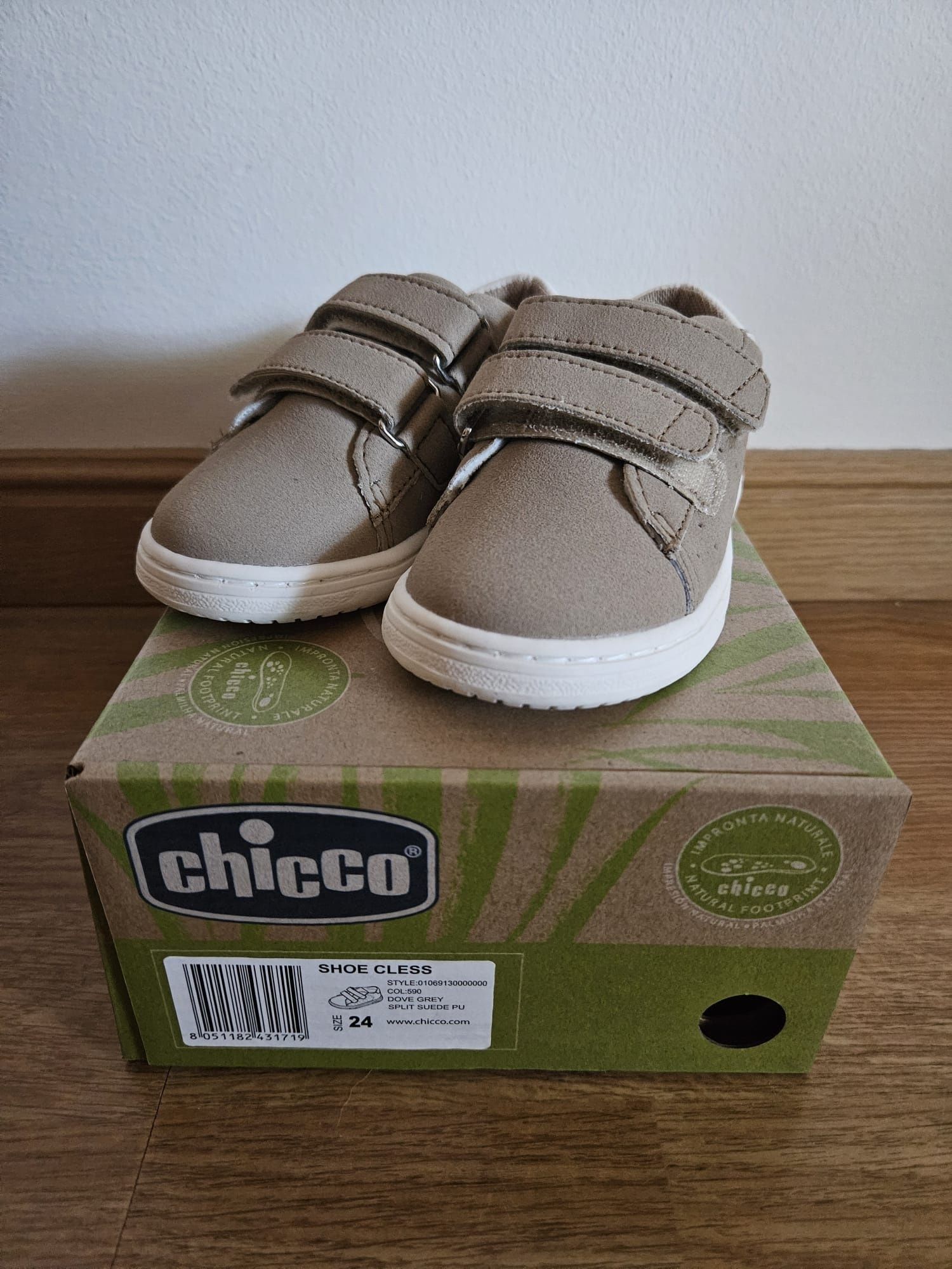 Sapatos criança da Chicco n24 novos