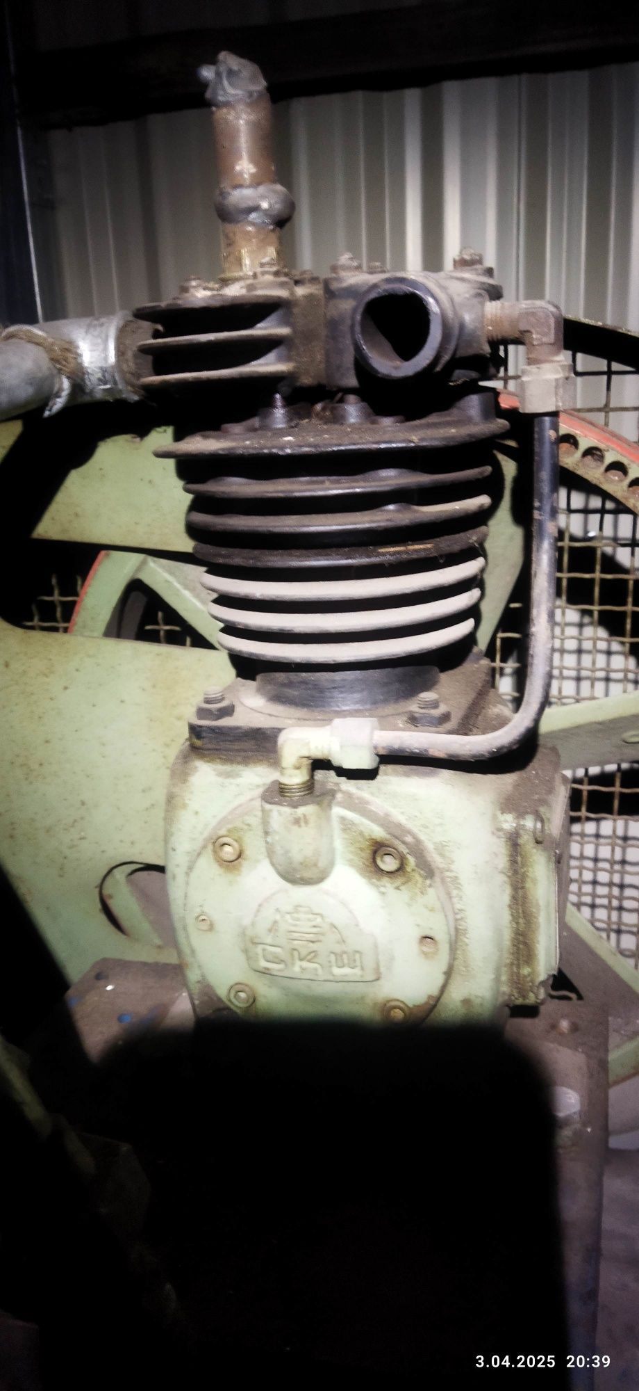 Kompresor 250 l .