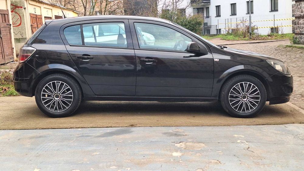 Opel Astra H 1.3 CDTI 2010r