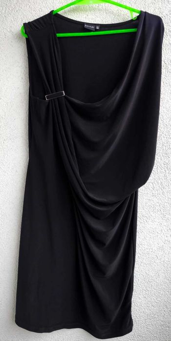 Mała czarna klasyczna sukienka z marszczeniami XL / XXL