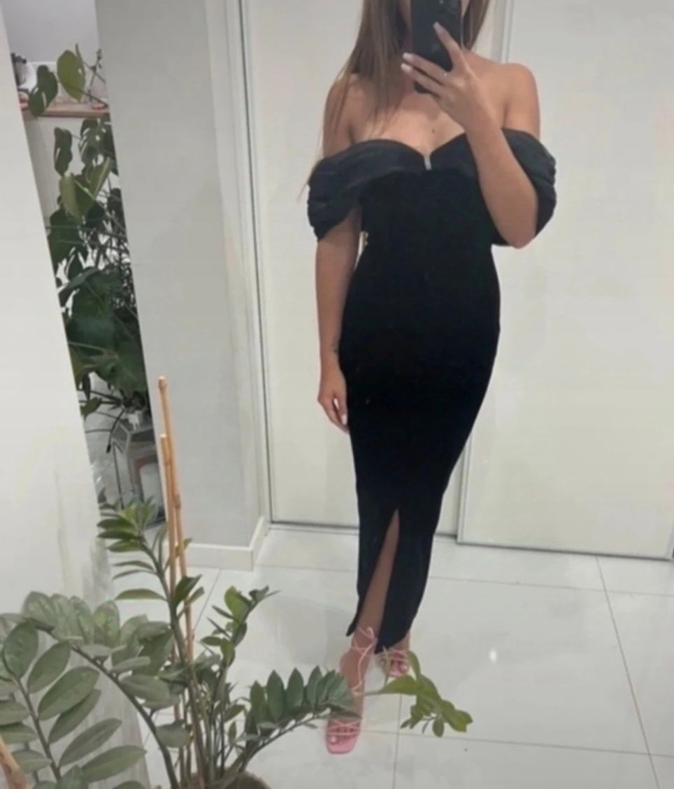 Sukienka S/M welurowa elegancka studniówka wesele czarna