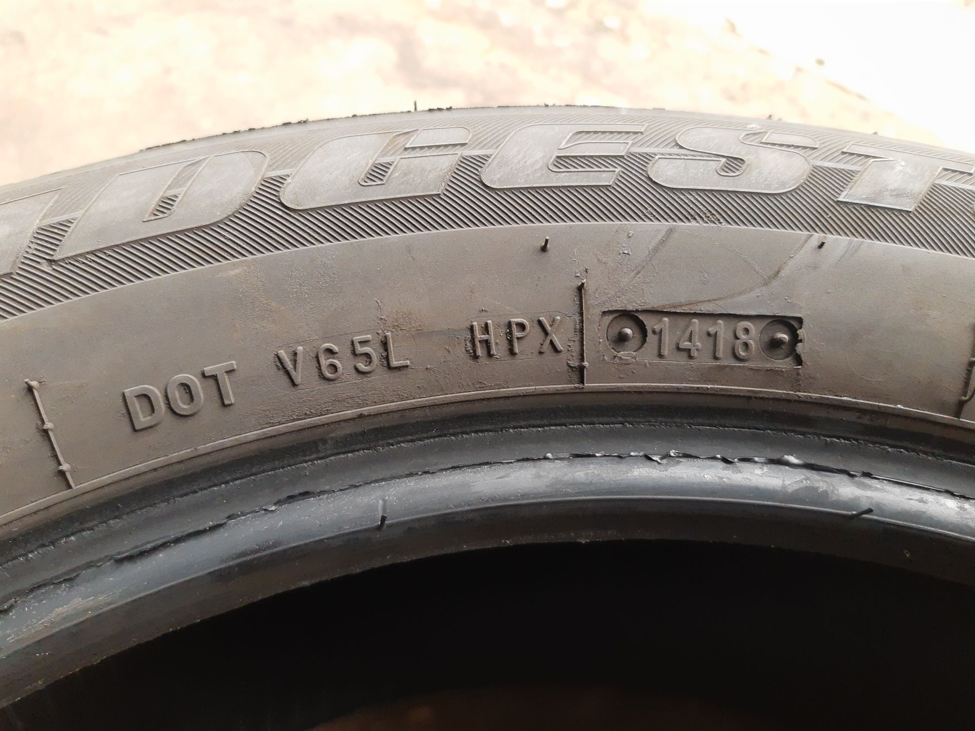 Komplet opon letnich Bridgestone 225/55 R18