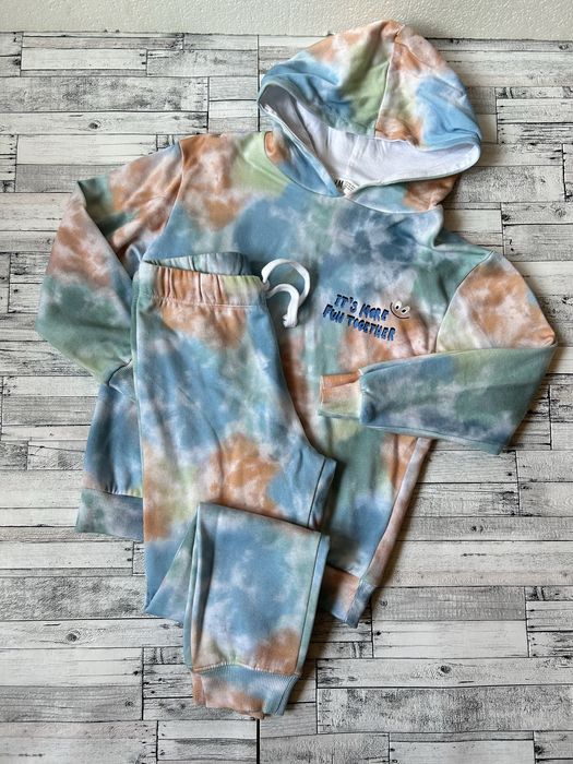 Костюм H&M розмір 140 см