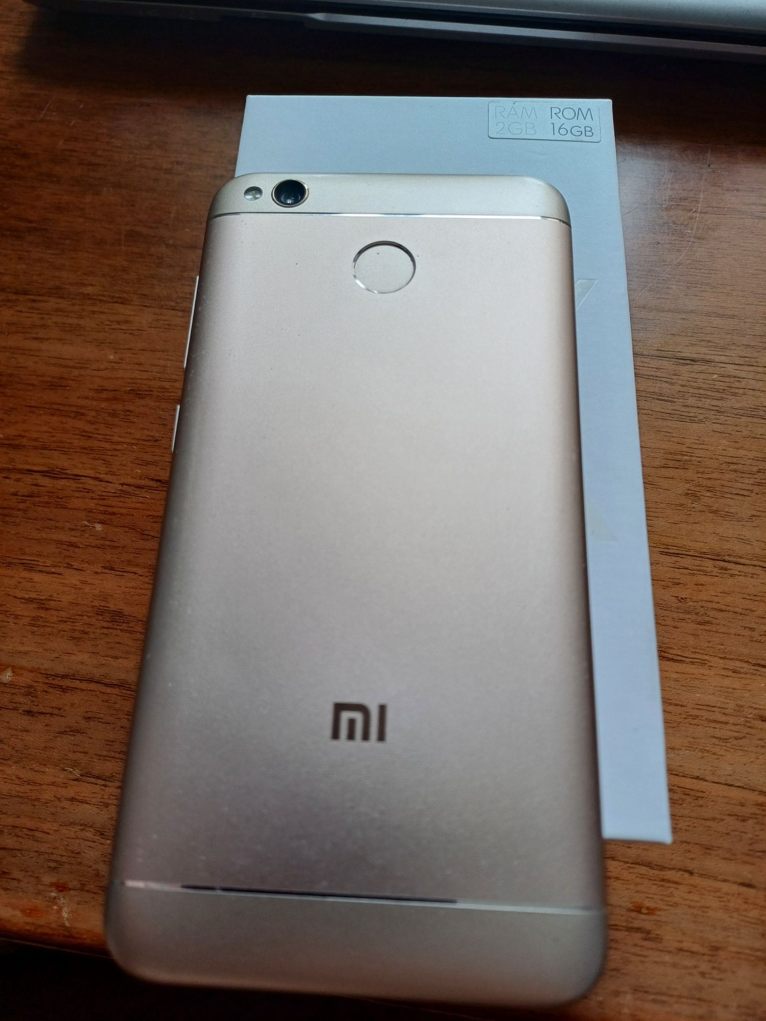 Смартфон Xiaomi Redmi 4X