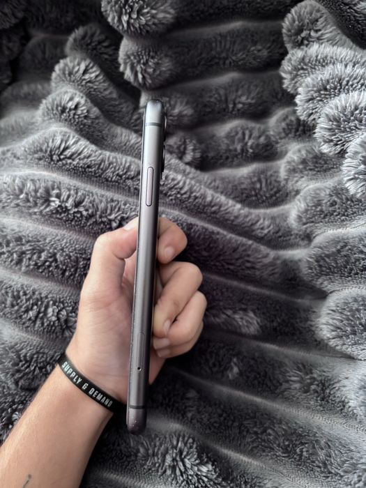 Iphone 11 preto em otimo estado