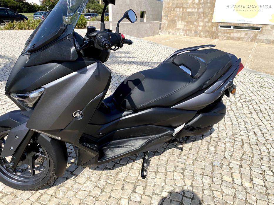 Yamaha X-Max 300