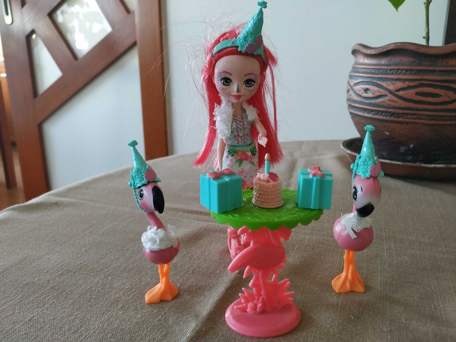 ENCHANTIMALS FCG79 zestaw z lalką i flamingami party Urodziny