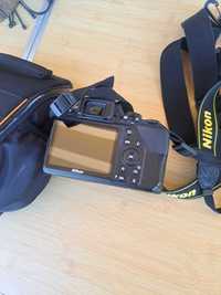 Nikon D3500 + obiektyw Nikkor AF-P NIKKOR 18-55mm