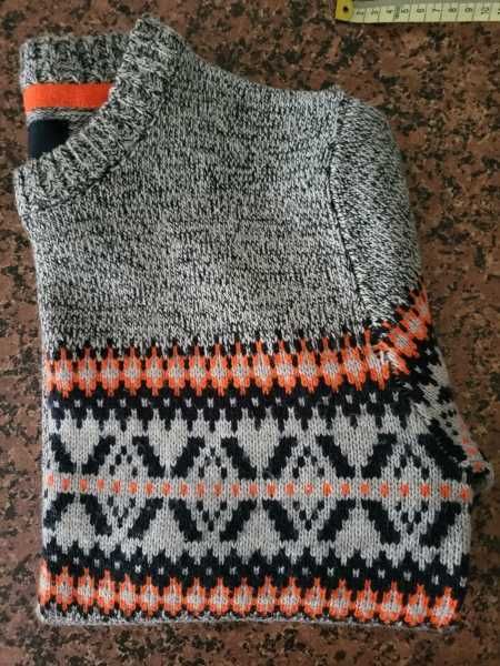 Sweter młodzieżowy - S