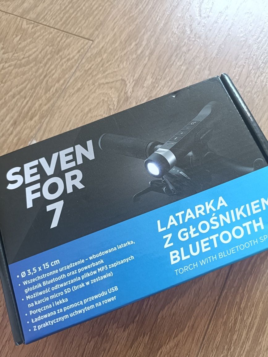 Latarka z głośnikiem bluetooth