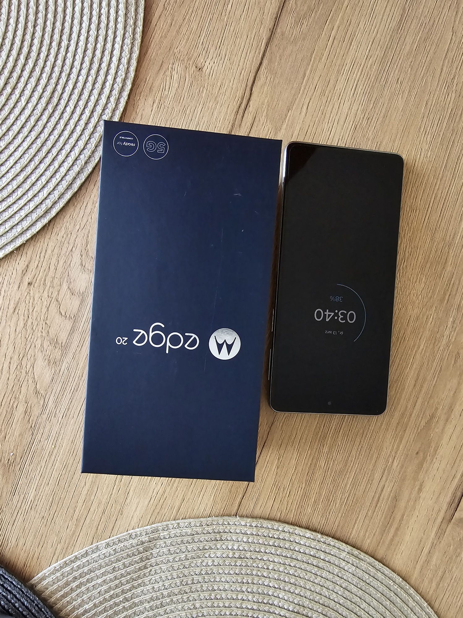 Motorola edge 20