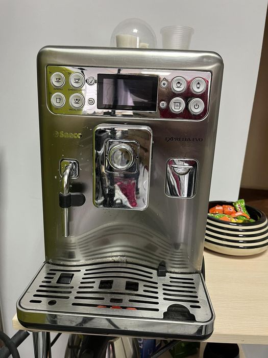 Кофемашина Saeco Evo