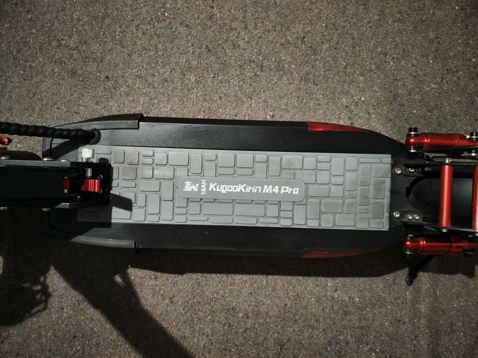 Продам Kugoo Kirin M4 PRO