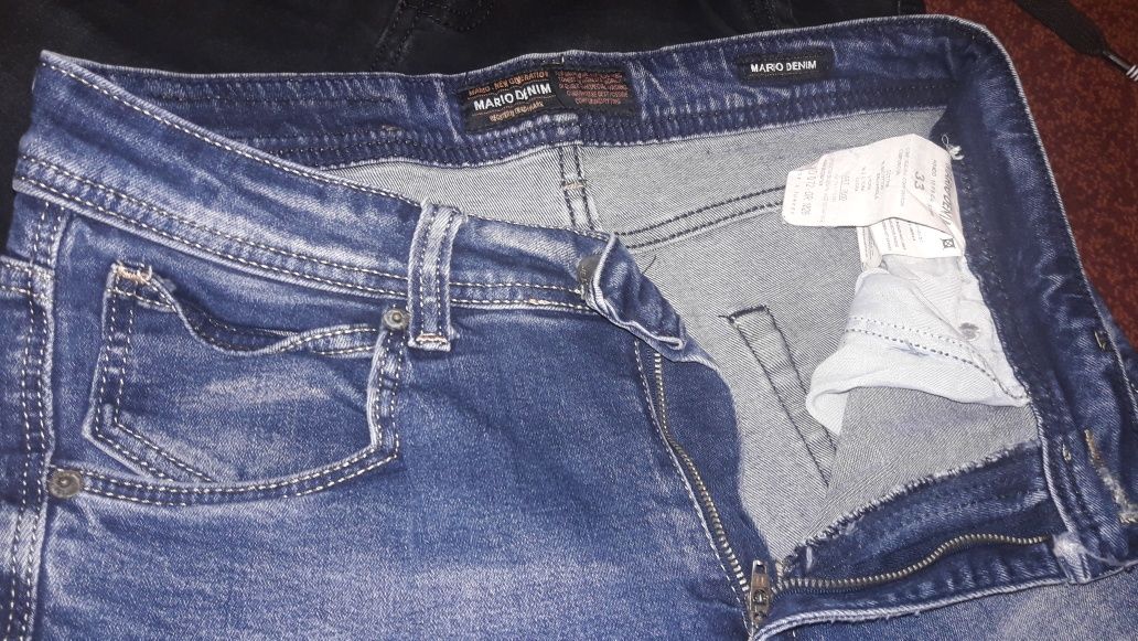 Продам джинсы-джогеры р.33 цена500 и 300