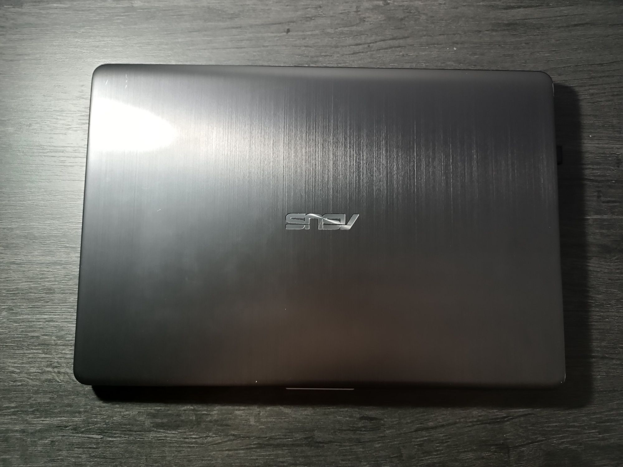 ASUS Vivobook S15 X530UF