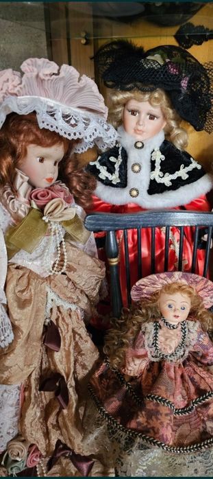 Bonecas com rosto de porcelana como novas