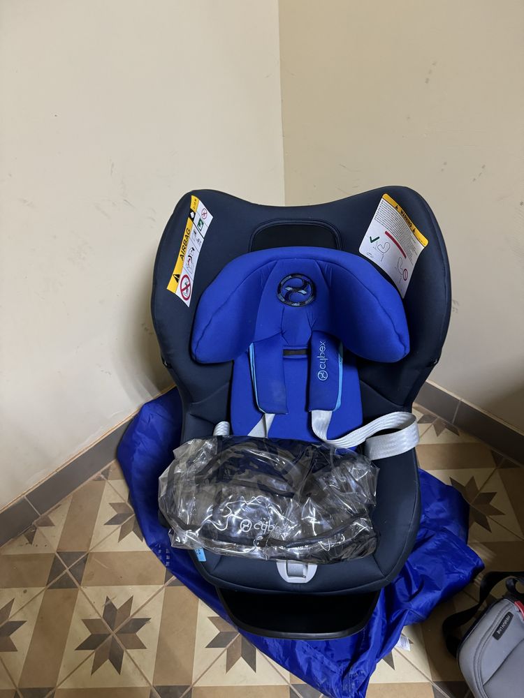 Автокресло Cybex Gold с поворотной базой isofix 0-4 лет