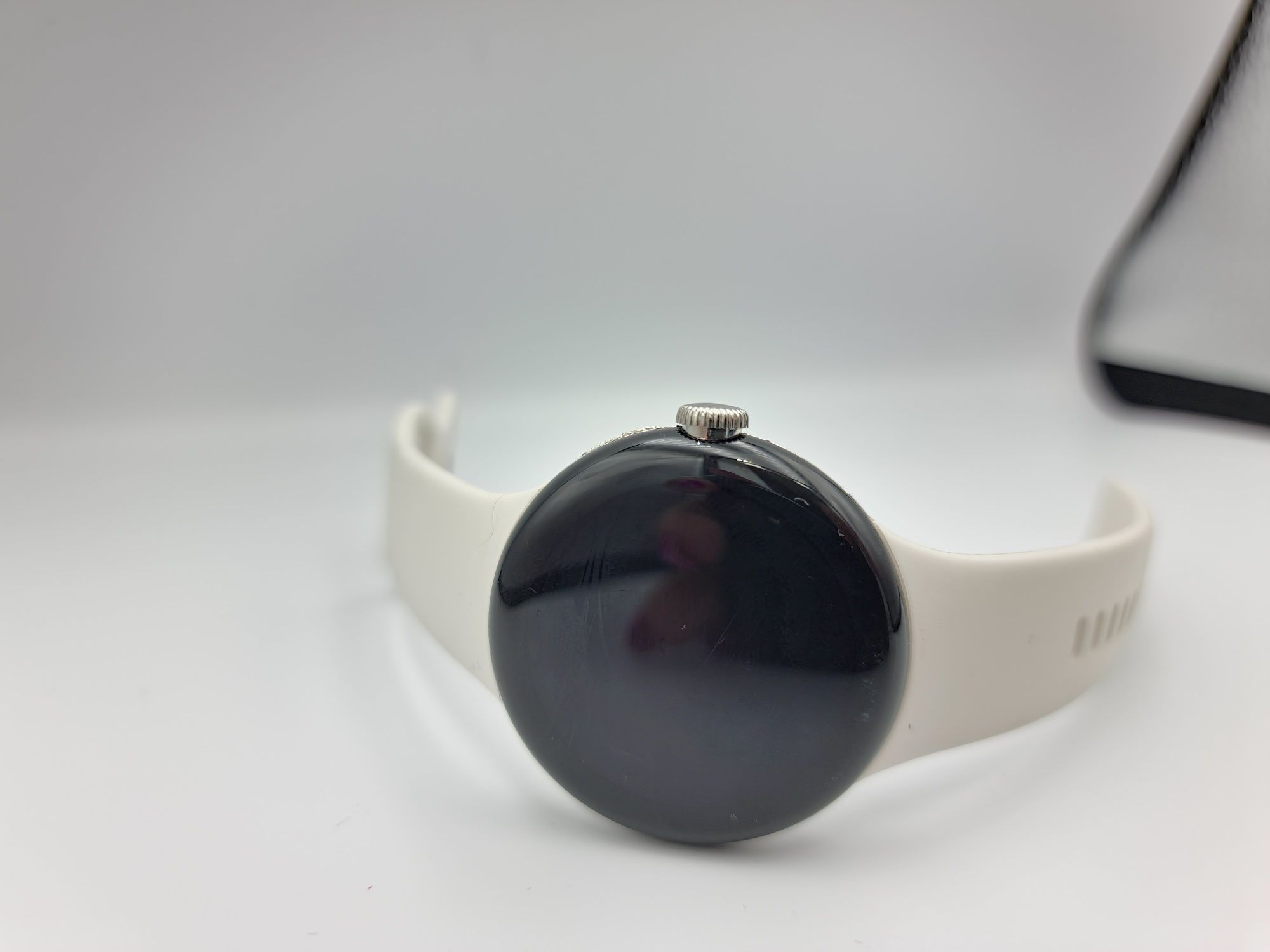 Google Pixel Watch świetny smartwatch