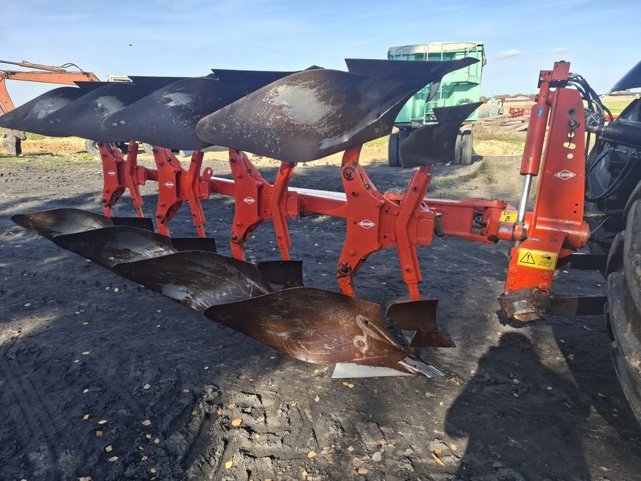 Pług 4 skibowy Kunh Vari Master 122 stan perfekcyjny