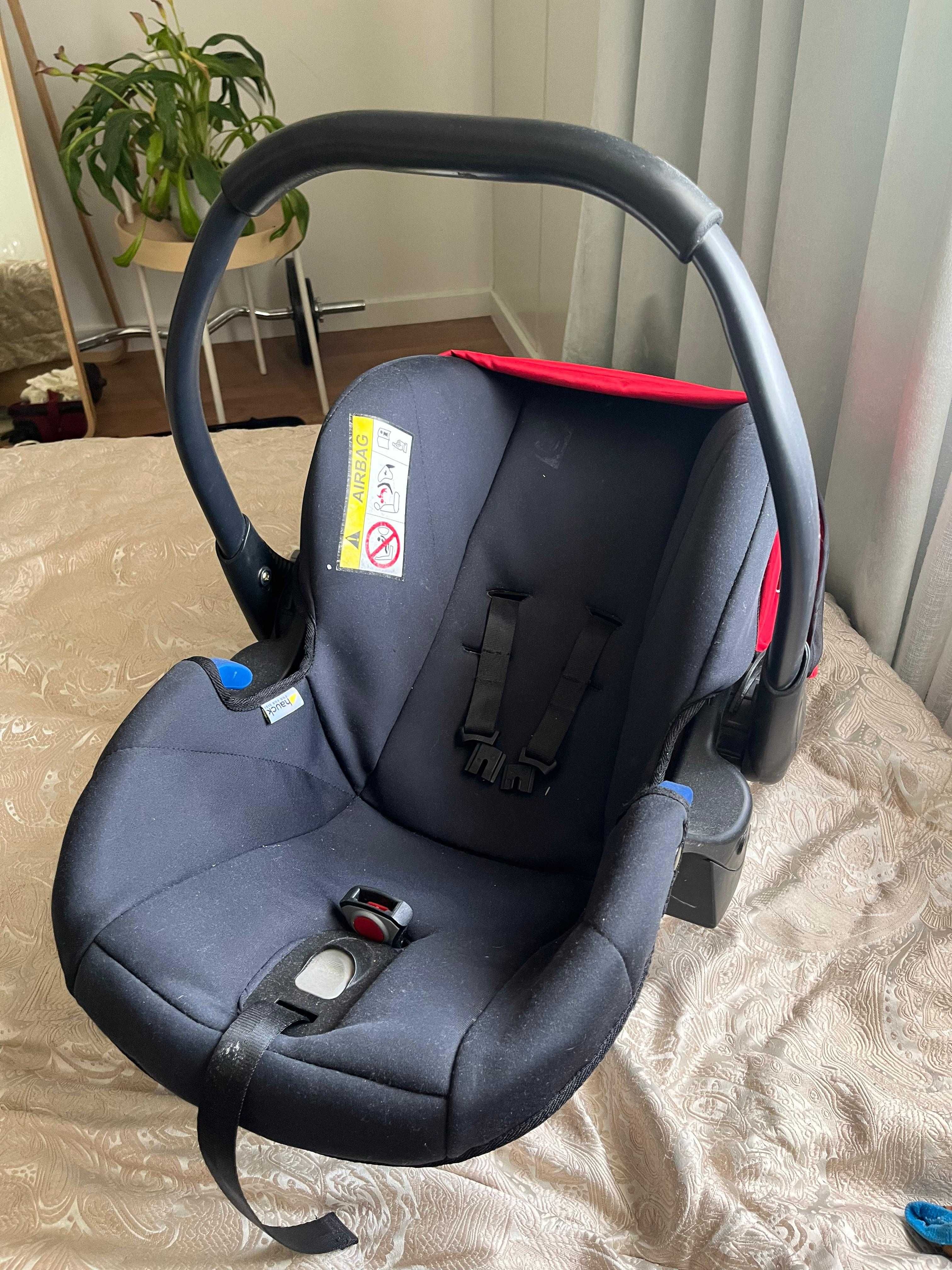 porta-bebés também para o carro