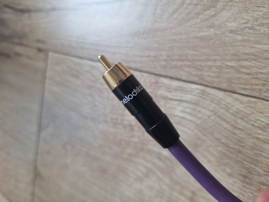 RCA do subwoofera, Purple Melodika
