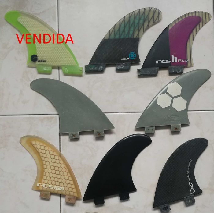 Quilhas para pranchas de surf - Diversas + Caixa Wax + pentes