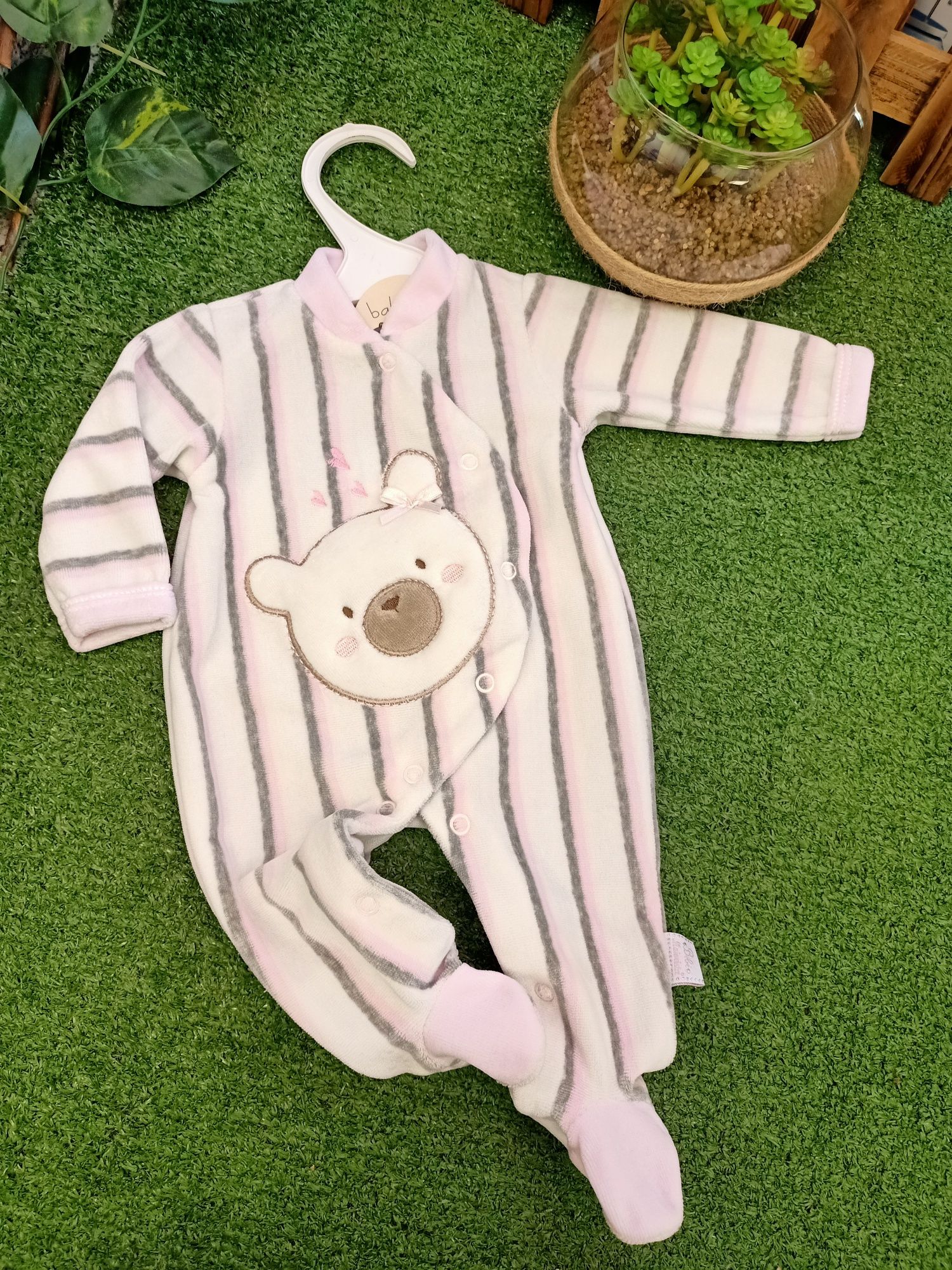 Babygrow veludo bebé menina