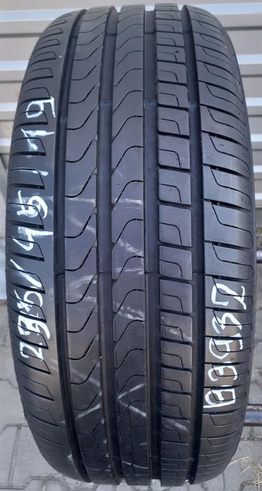 235/45/20 Pirelli Scorpion Verde Seal 100V